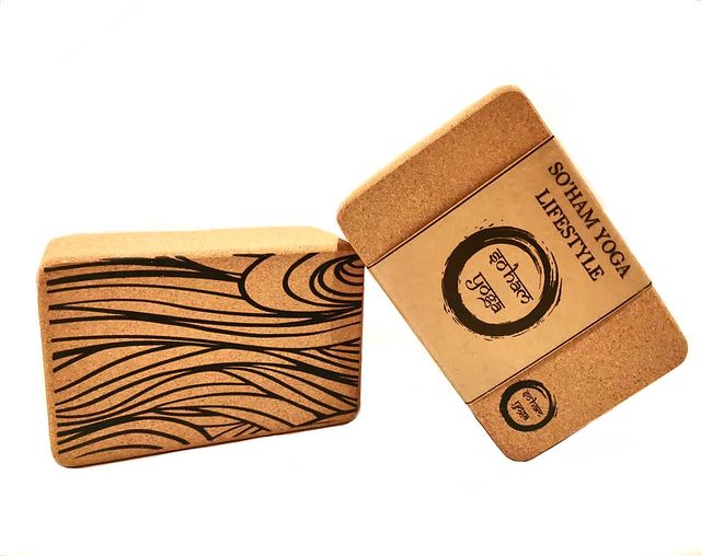 Alma Eco-Friendly Cork Yoga Block Set