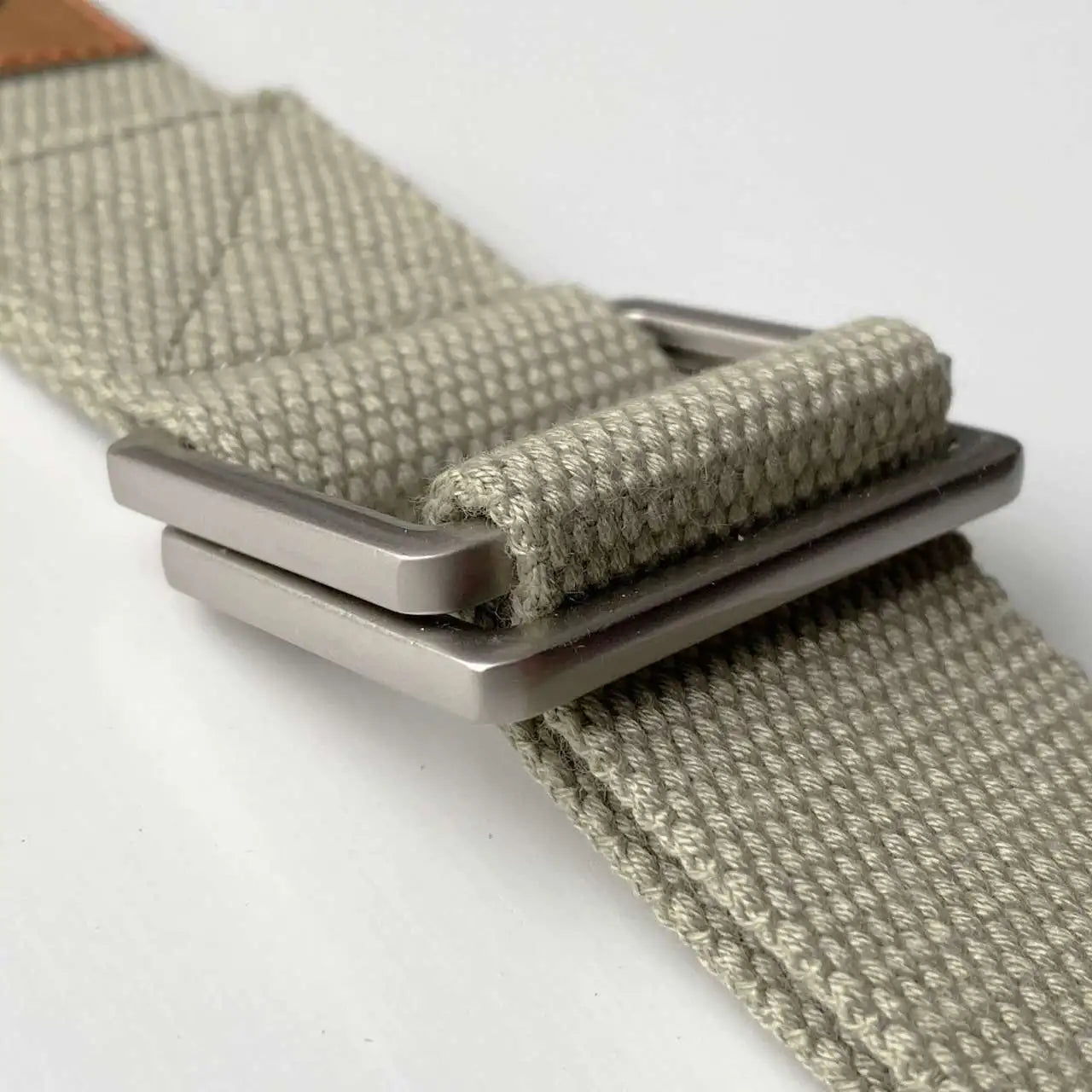 Alma Yoga Strap – Support, Stretch & Align